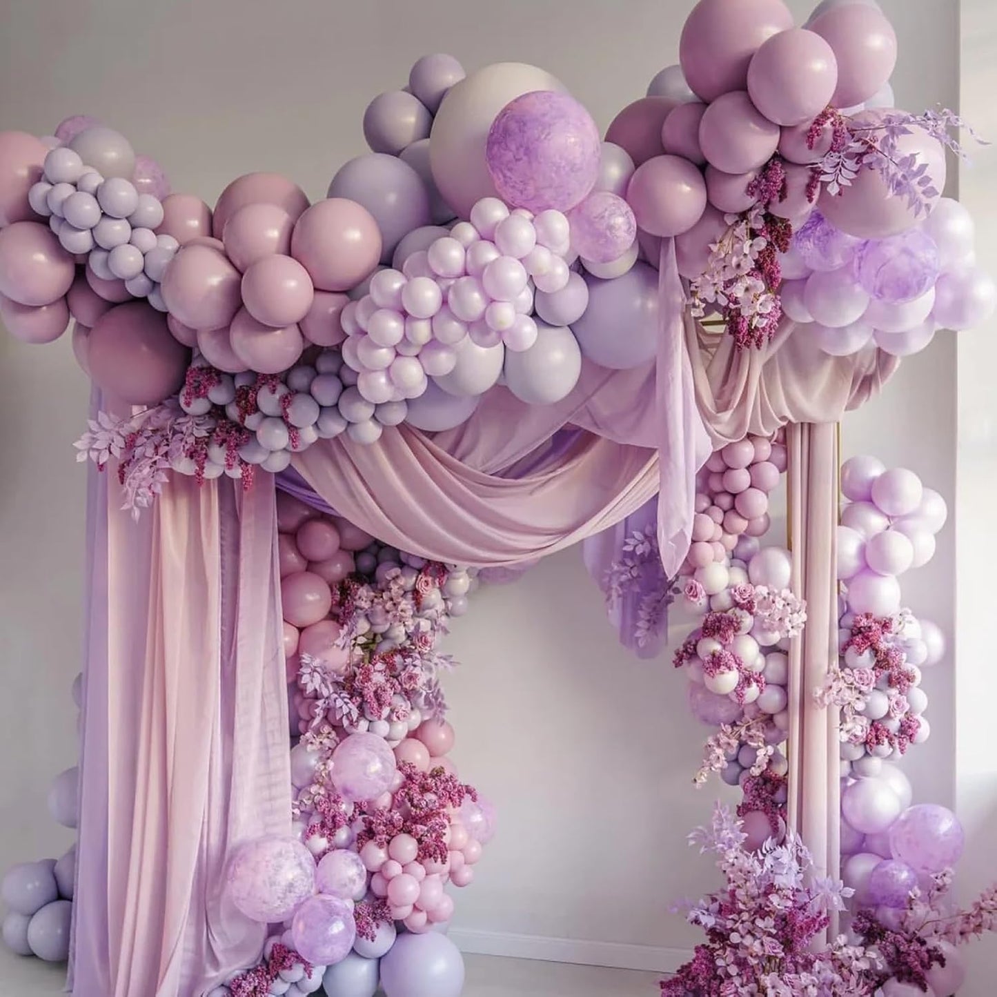 130pcs Lilac Purple Balloons Different Sizes 18" 12" 10" 5" Faded Purple Latex Balloon Garland Arch Kit for Birthday Baby Shower Graduation Wedding Gender Reveal Party Decorations