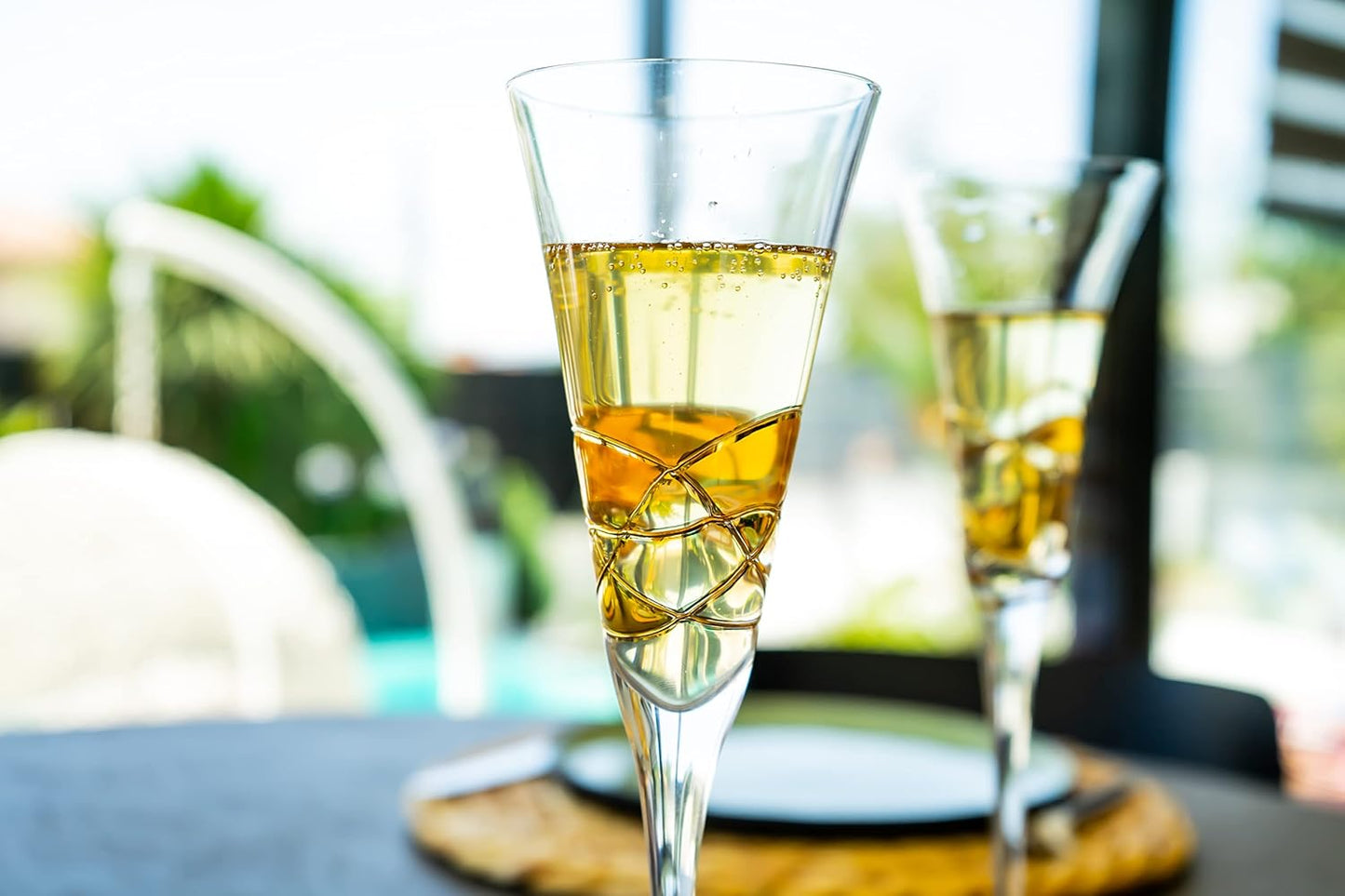 Victoria Barcelona Champagne Flute Set of 2 – 7.5 oz Mouth‑Blown Golden Luster Glass | Hand‑Painted with Real Gold Dust, Gaudí & Murano Inspired | Artistic Premium Gift Ideas for Her or Him