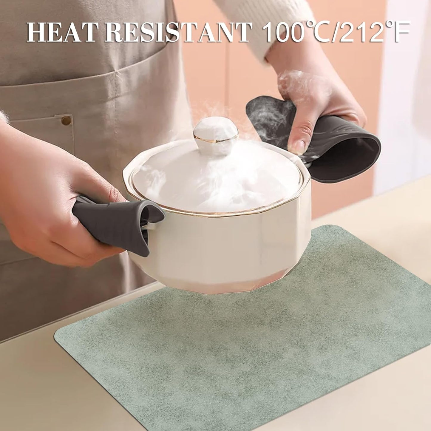 BLESWIN Faux Leather Placemats, Set of 6, 12×17 Inch -Double Side Texture Color Table Mats, Heat-Resistant, Waterproof and Oil-Resistant, Suitable for Dining Room, Kitchen, Party, Outdoor -Green&White