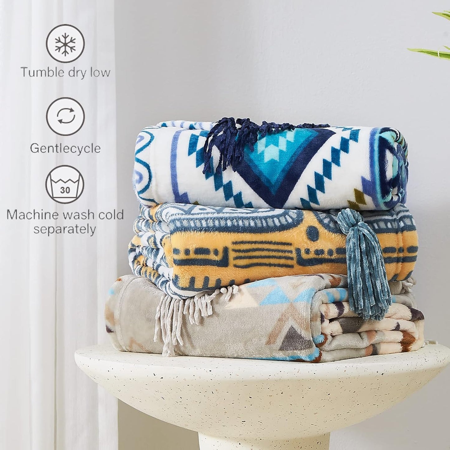 CASAAGUSTO Boho Throw Blanket - Green and Beige Decorative Blankets with Tassel, Printed Flannel Bohemian Blanket for Chair, Bed, Sofa, Couch(60 * 80, Green and Beige)