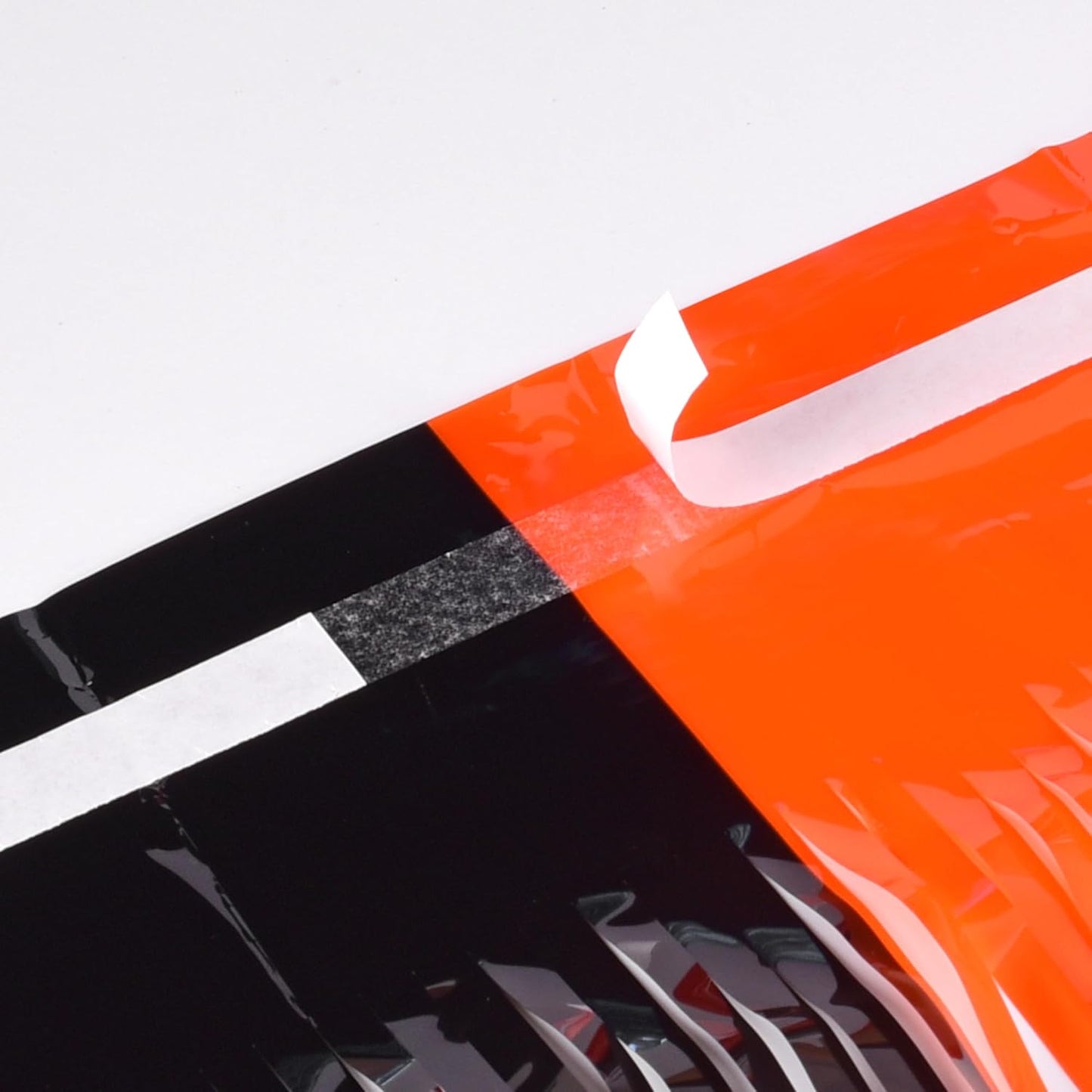 BRAVESHINE Tinsel Photo Backdrop Curtains - 2 Pack 3.2x8.2ft Black Orange Foil Fringe Streamer Curtain for Birthdays, Halloweens, Basketball, Pumpkins, Home, Indoor or Outdoor Party Decorations