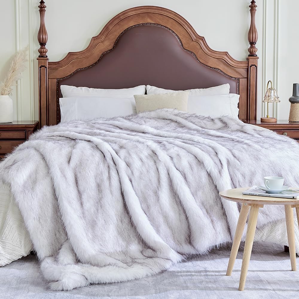 Fluffy Faux Fur Throw Blanket – Super Soft Warm Thick Plush Blanket for Bed, Couch & Office, Cozy Fuzzy Throw with Flannel Backing,50"x60", White