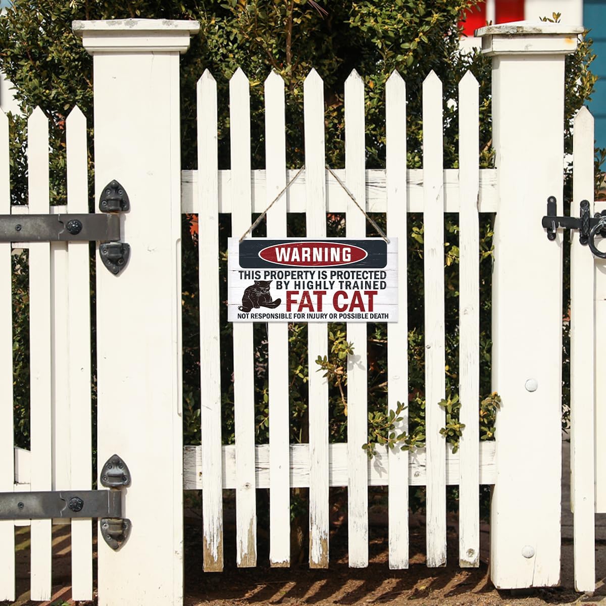 Funny Warning Signs, The Property is Protected By Highly Trained Fat Cat Sign, Decorative Wood Hanging Wood Plaque, Cute Cat Door Sign, Cat Owner Home Decor, Front Door Decor for Porch