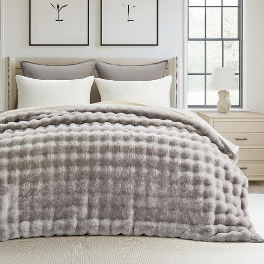 EVERGRACE Ultra Soft Luxury Fluffy Ridgeline Faux Rabbit Fur Throw Blanket, Thick Warm Fuzzy Blankets for Winter, Cozy Plush Reversible Blanket for Couch, Bed, Sofa, Taupe, 80x90 Inches, 870 GSM