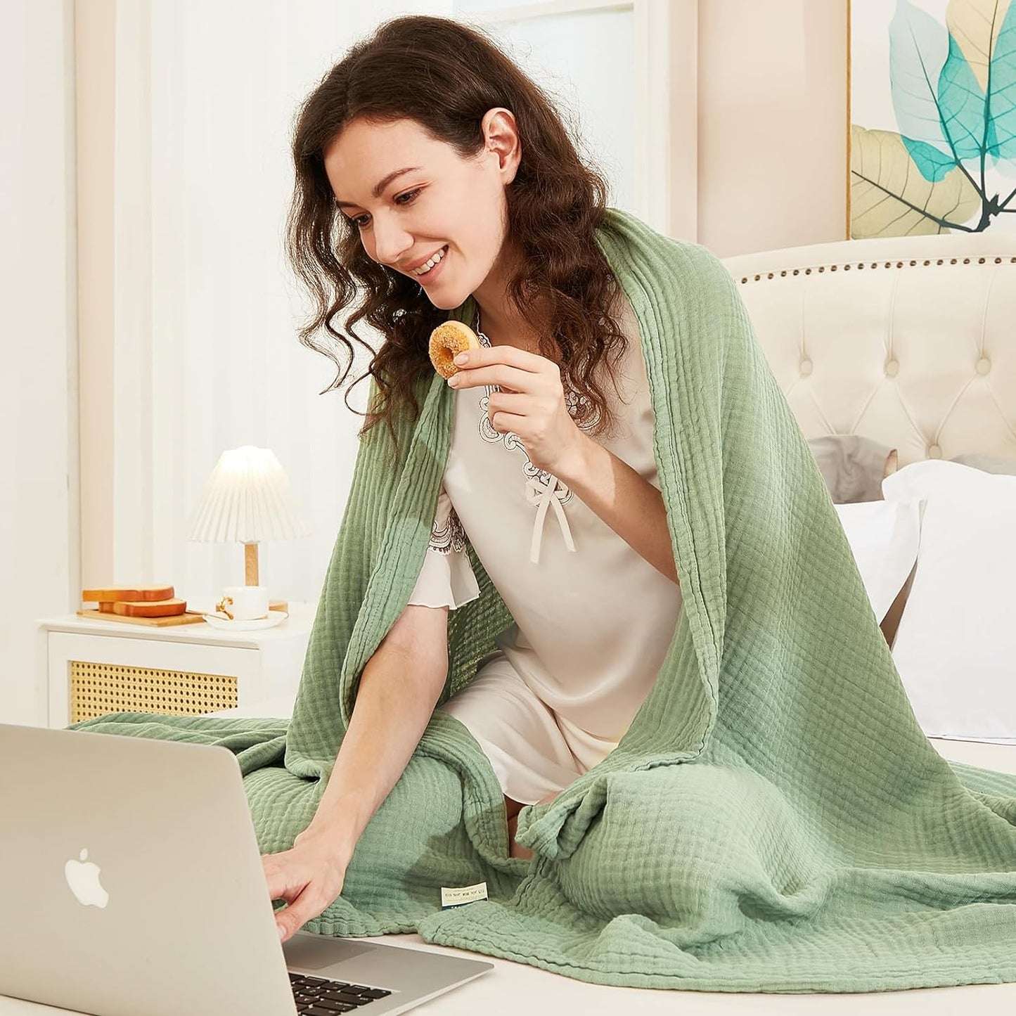 EMME Cotton Blanket Twin XL for Bed Soft Muslin Blankets 66"x90" Lightweight Breathable Layering Bedspread Coverlet All Season Gauze, Sage Green