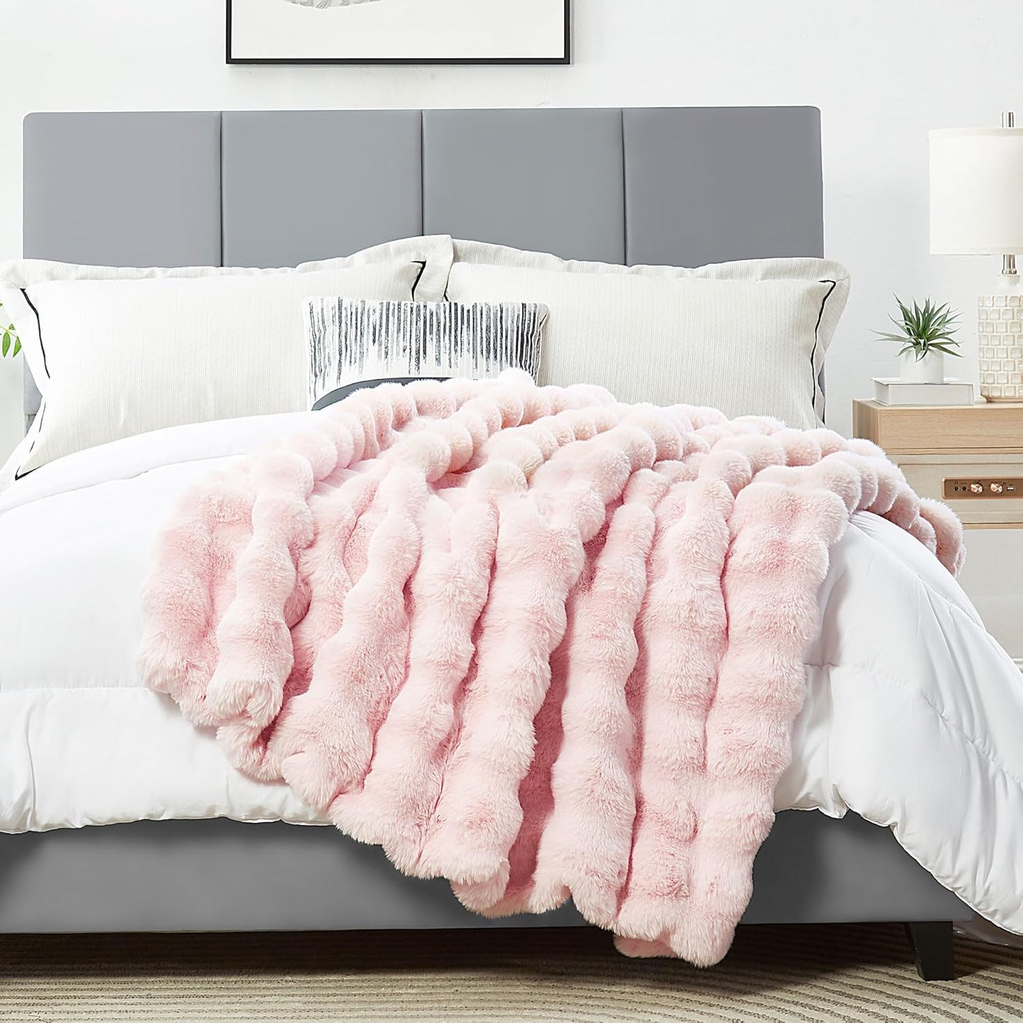 DREAMNINE Oversized Soft Thick Fuzzy Faux Rabbit Fur Throw Blanket Twin Size 60" x 71", Double Sided Comfy Plush Warm Shaggy Fluffy Blankets, Luxury Big Cozy Cute Furry Blanket for Bed Couch Pet, Pink