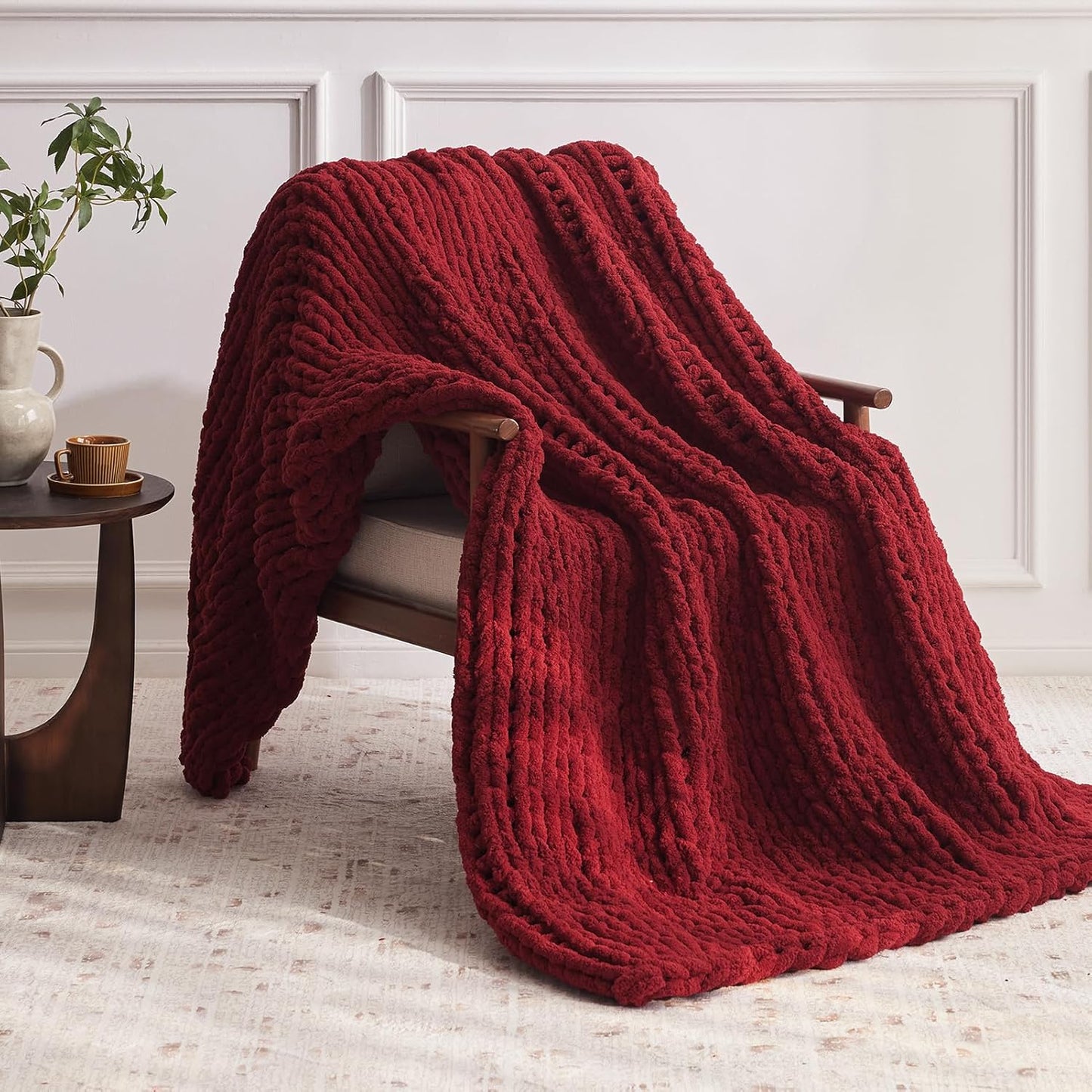 Chunky Knit Throw Blanket, 40''*50'' Knitted Throw Chenille Yarn for Bed Couch, Handmade Red Crochet Big Thick Blanket, Machine Washable Cute Comfy Blanket for Home Decor