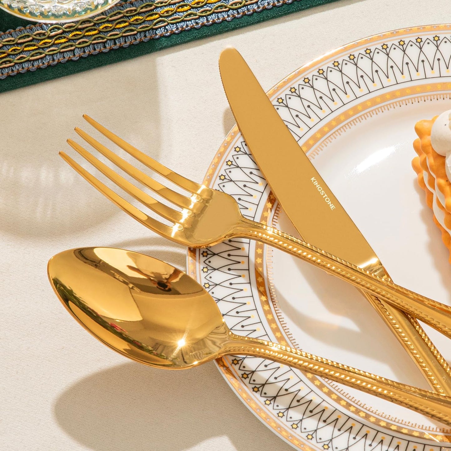 KINGSTONE Gold Silverware Set, 40-piece 18/10 Stainless Steel Flatware Set Cutlery Set for 8, for Kitchen, Home, Wedding, Party, Mirror Polished and Dishwasher Safe, Featured Gifts