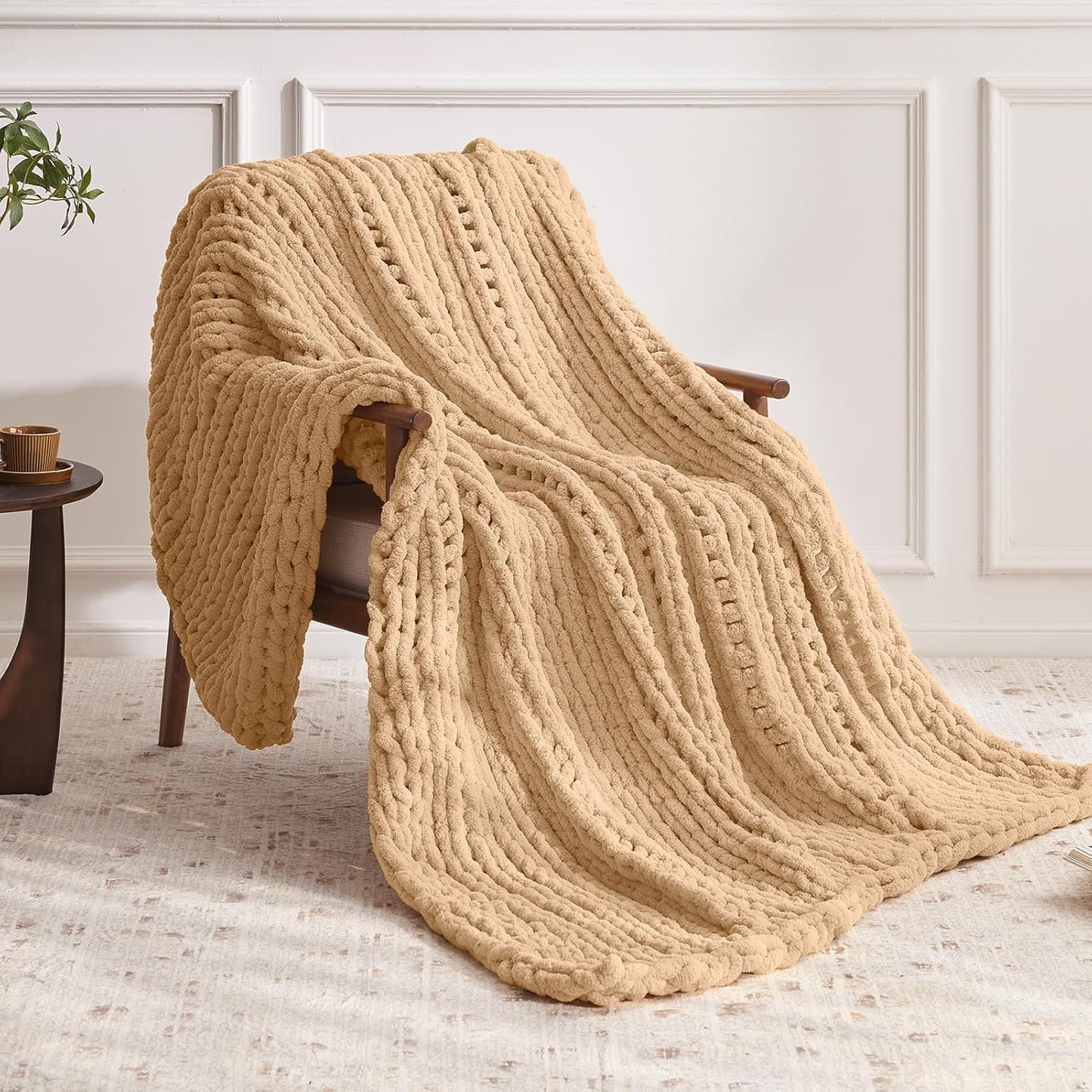 Chunky Knit Throw Blanket, 30''*40'' Knitted Throw Chenille Yarn for Bed Couch, Handmade Beige Crochet Big Thick Blanket, Machine Washable Cute Comfy Blanket for Home Decor