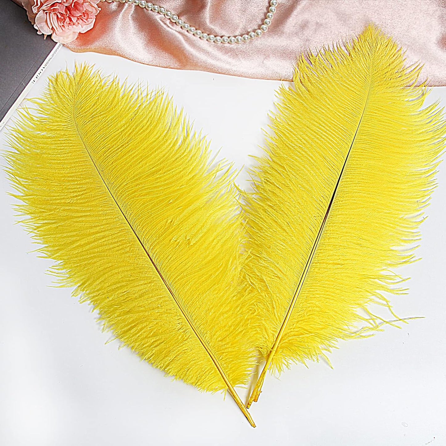 THARAHT Yellow Ostrich Feathers 12pcs Large Natural Bulk 14-16Inch 35cm-40cm for Wedding Party Centerpieces Easter Gatsbi and Home Decoration Feathers