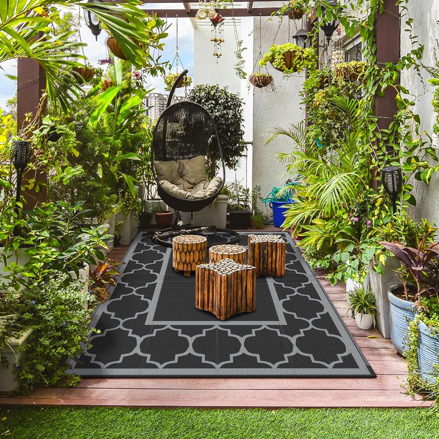 GENIMO 4 ' x 6 ' Outdoor Rug for Patio, Waterproof Indoor Outdoor Plastic Straw Rugs Carpet, Reversible Outside Area Mat for Camping, Balcony Porch, Deck, Picnic, Beach Black Grey