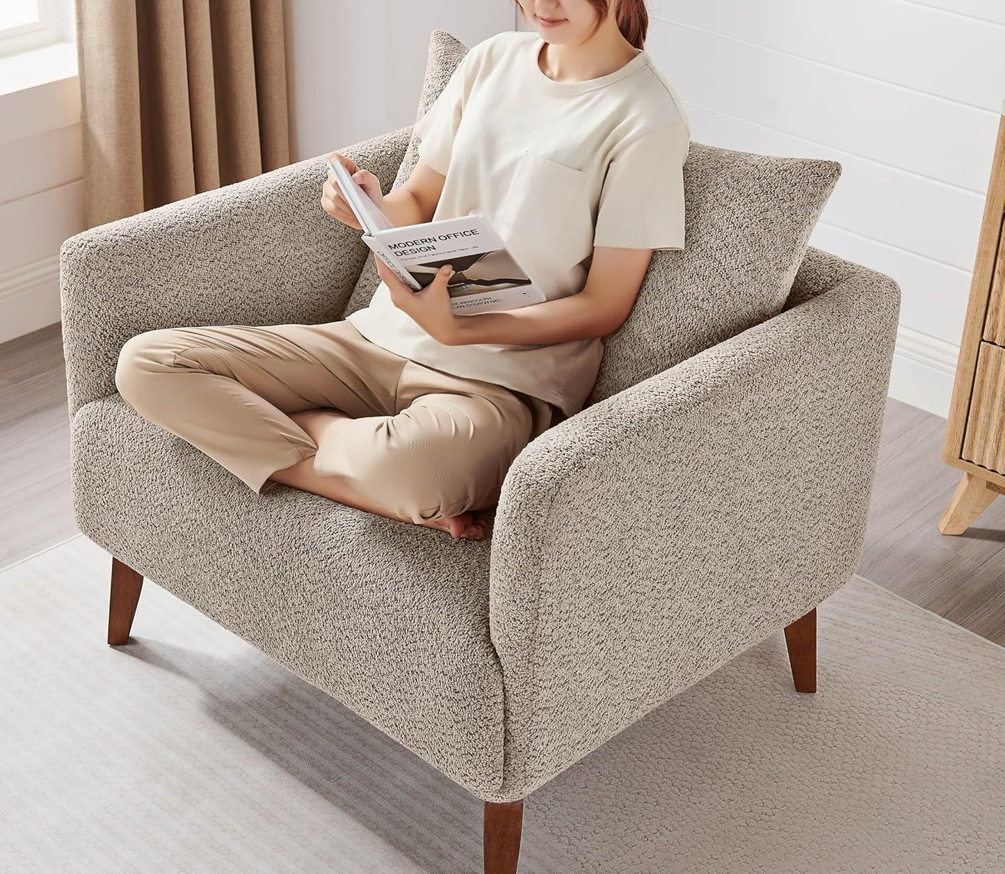 Oversized Accent Chair Modern Boucle Armchair for Living Room- 37" Wide Accent Chair with Solid Wood Legs, Camel Upholstered Lounge Chair for Bedroom & Office, Cozy Reading Chair (Easy Assembly)